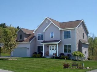 122 Trails Xing, Whitesboro, NY 13492