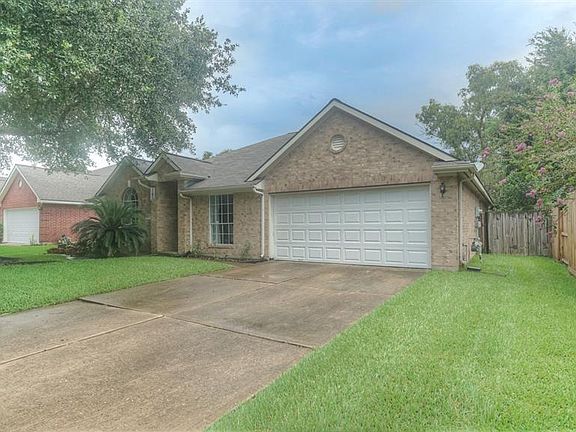 2nd image of 3627 Walden Dr