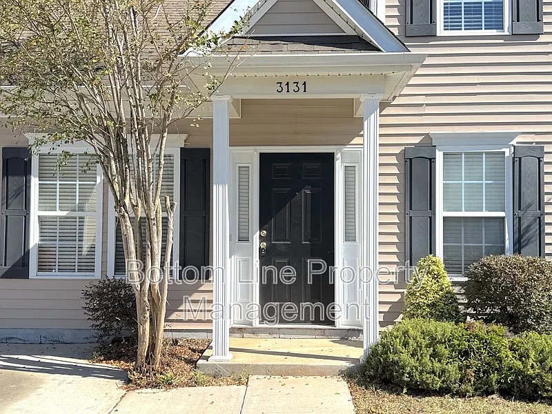 3 bed, 2.5 bath, 1480 sqft, $2,095 — Photo 2