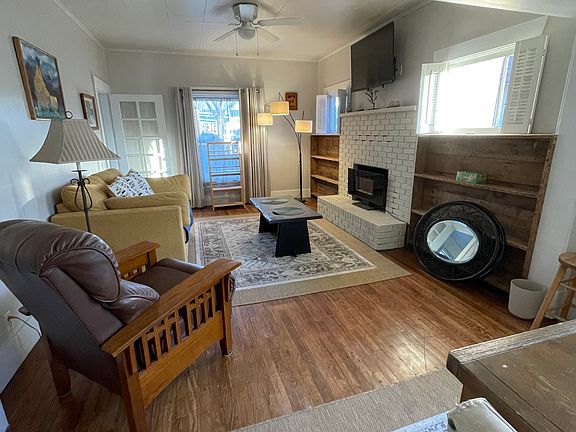 3rd image of 409 Alamosa Ave