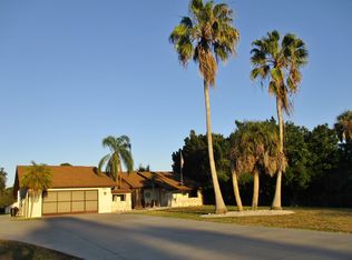 1861 Bayshore Dr, Englewood, FL 34223