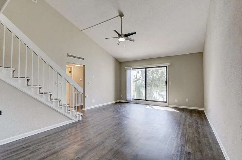Lake Country Village Apartments — Photo 2