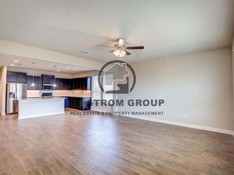 820 Greenford Mnr — Photo 19