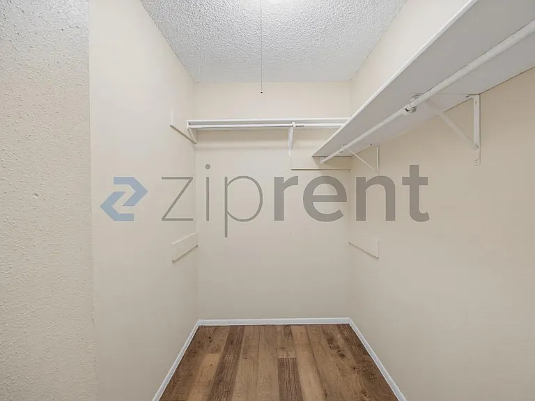 8318 Tuxford — Photo 24