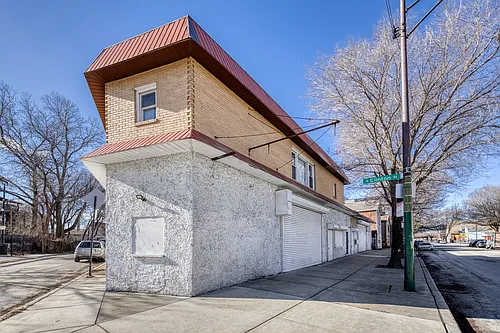 1821 S Canalport Ave #1 Photo 1