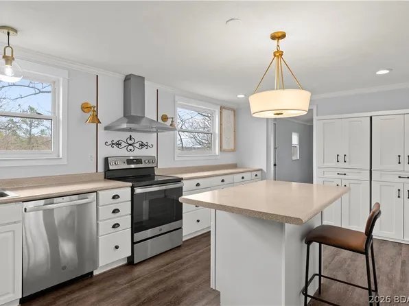 862 Malibu Rd, Osage Beach, MO 65065