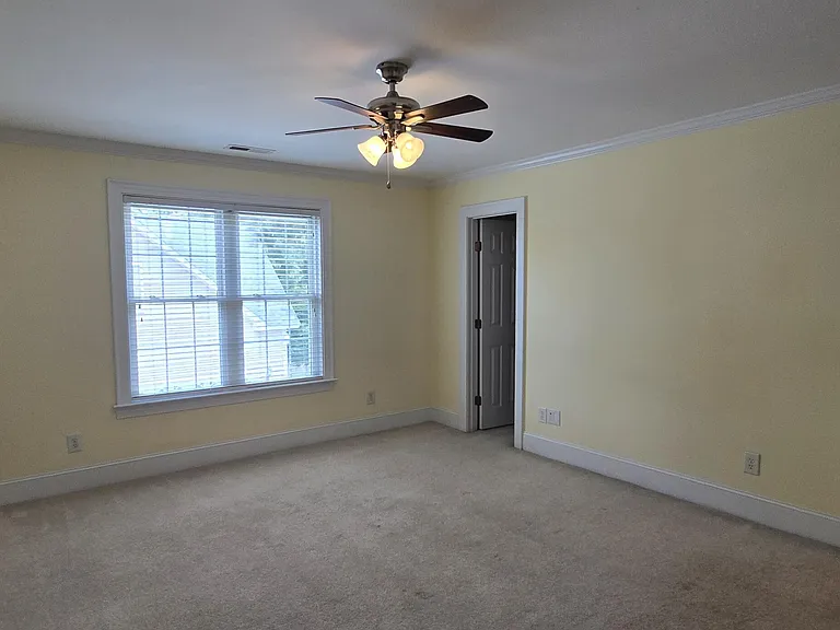 4208 Leicester Ct — Photo 28