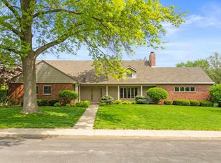 405 W Crestwood Dr, Peoria, IL 61614