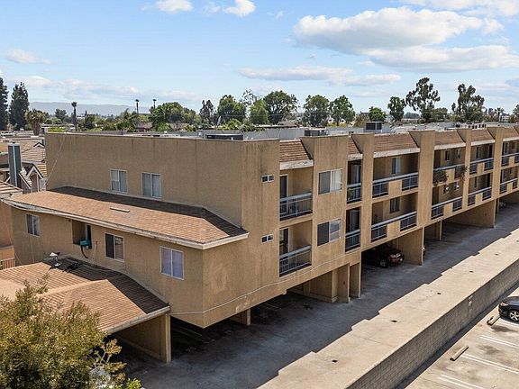 3rd image of 9014 Burnet Ave #9