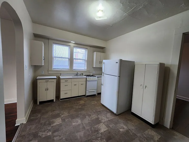 720 Walnut St — Photo 5