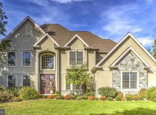 679 Bent Creek Dr, Lititz, PA 17543