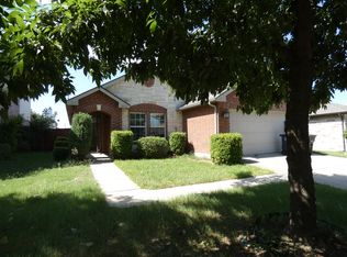 1812 Foxfield, Justin, TX 76247