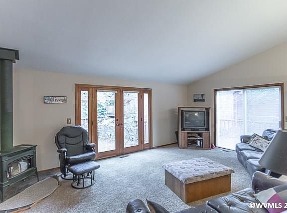 3rd image of 4531 NW Elmwood Dr