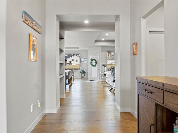 3rd image of 2448 Tiger Ln