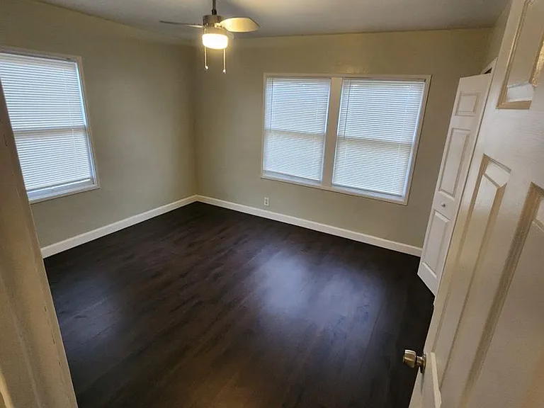 2231 Elton Ave — Photo 15