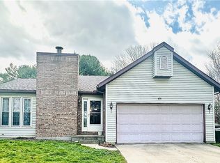 879 Woods Edge Ct, Wooster, OH 44691