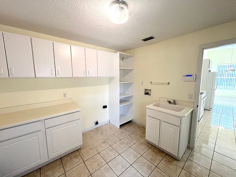 87 Rose Dr — Photo 30