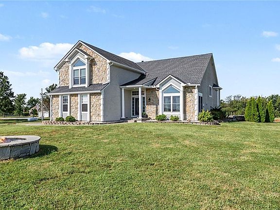 3rd image of 19006 S Prairie Ln