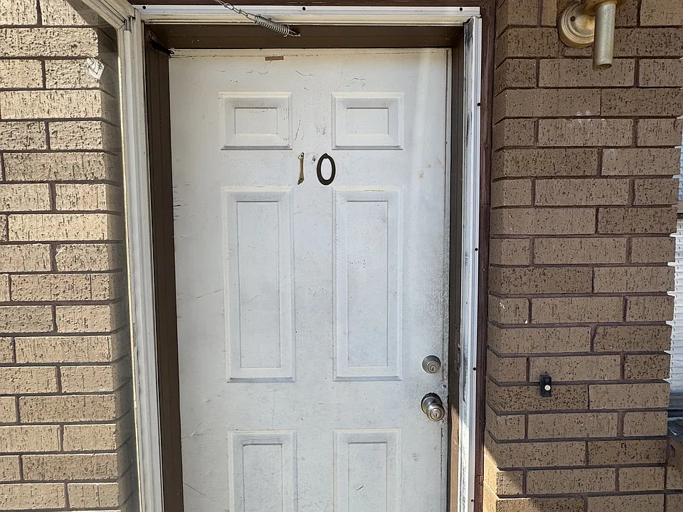 305 W Pleasant Valley Rd #10