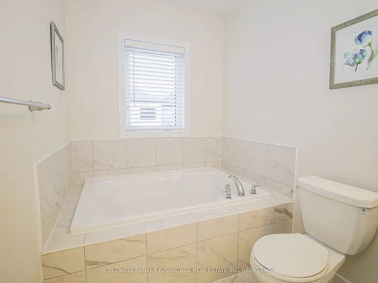 77 Keelson St — Photo 30