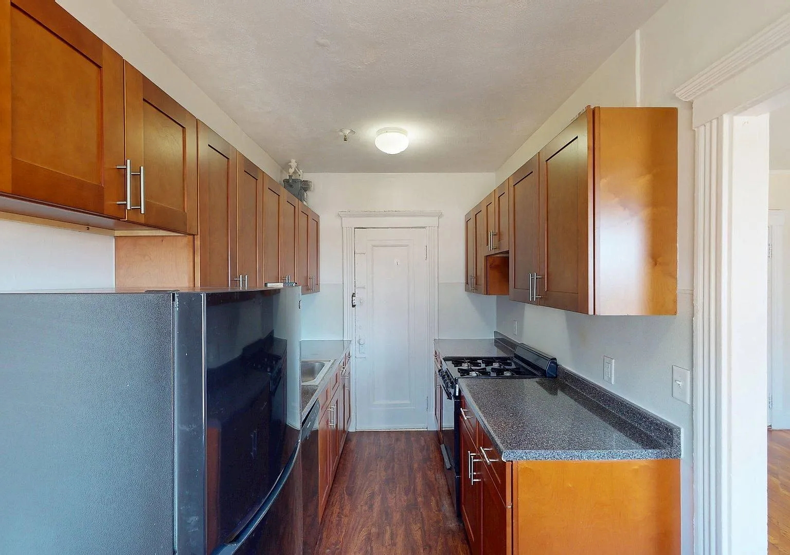 Studio, $2,199 — Photo 4