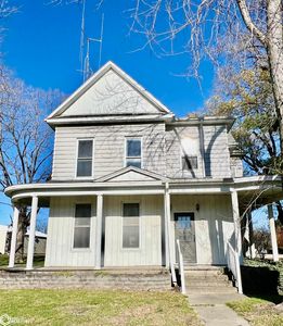 301 W Elm St, Eldon, IA, 52554