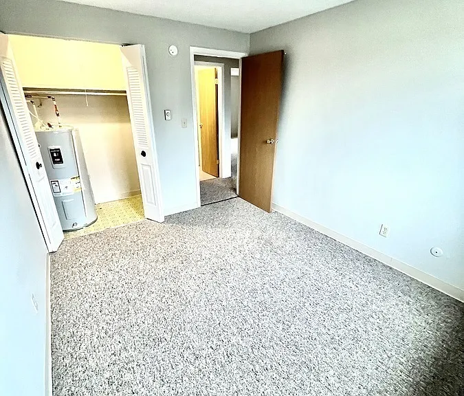 361 E Maple St #D — Photo 9