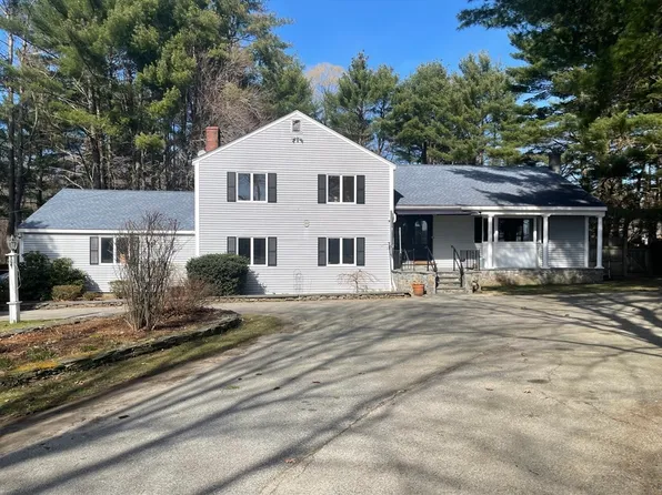 137-138 Pleasant Valley Rd, Amesbury, MA 01913