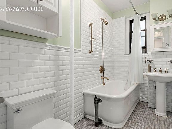 5th image of 46 W 83rd St #6BF