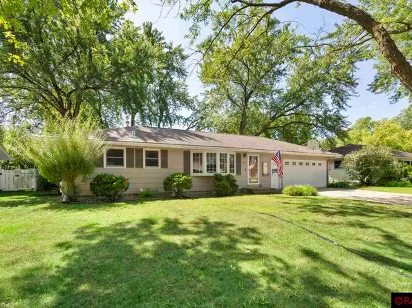 145 Rita Rd, Mankato, MN 56001