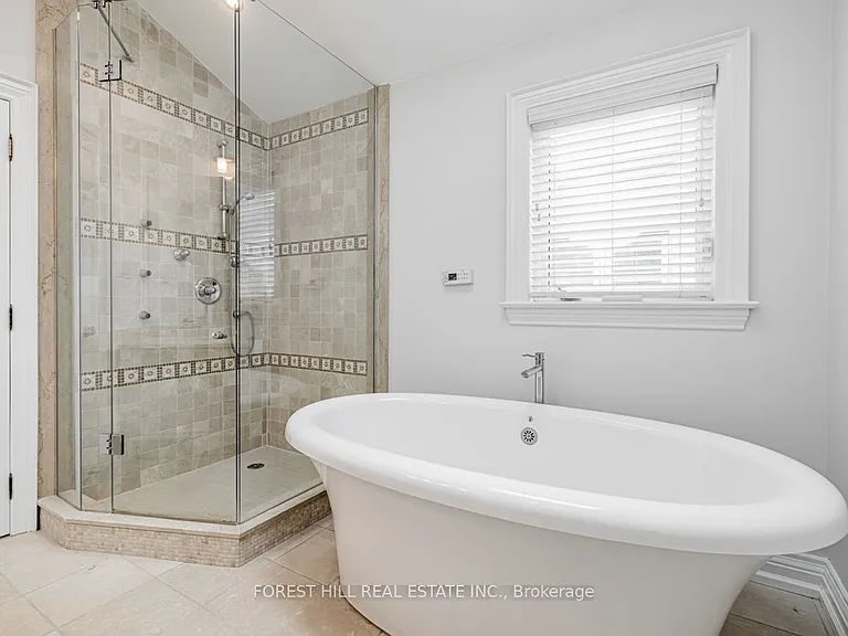 415 Deloraine Ave — Photo 32