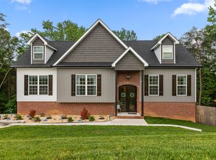 1869 Sugar Maple Ln, Soddy Daisy, TN 37379