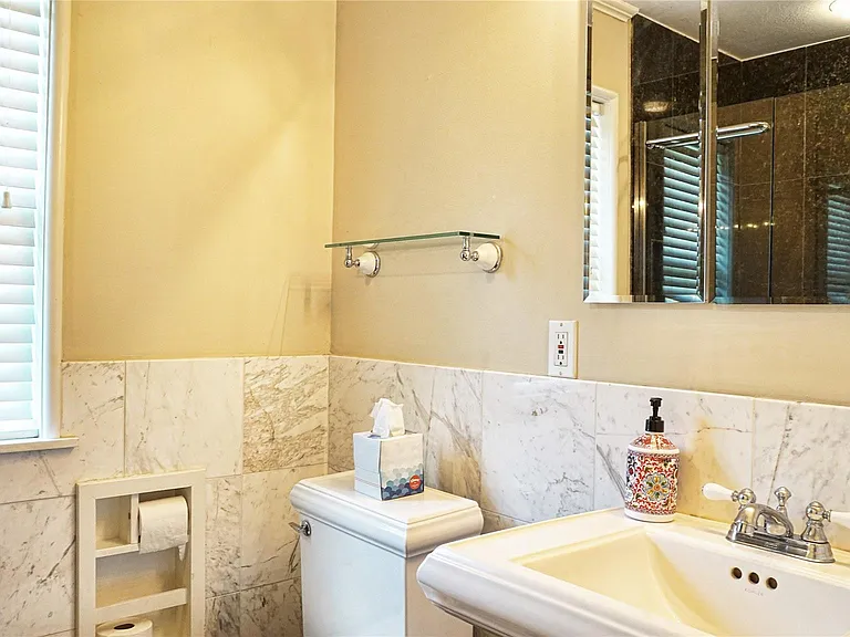 2047 McClendon St — Photo 11
