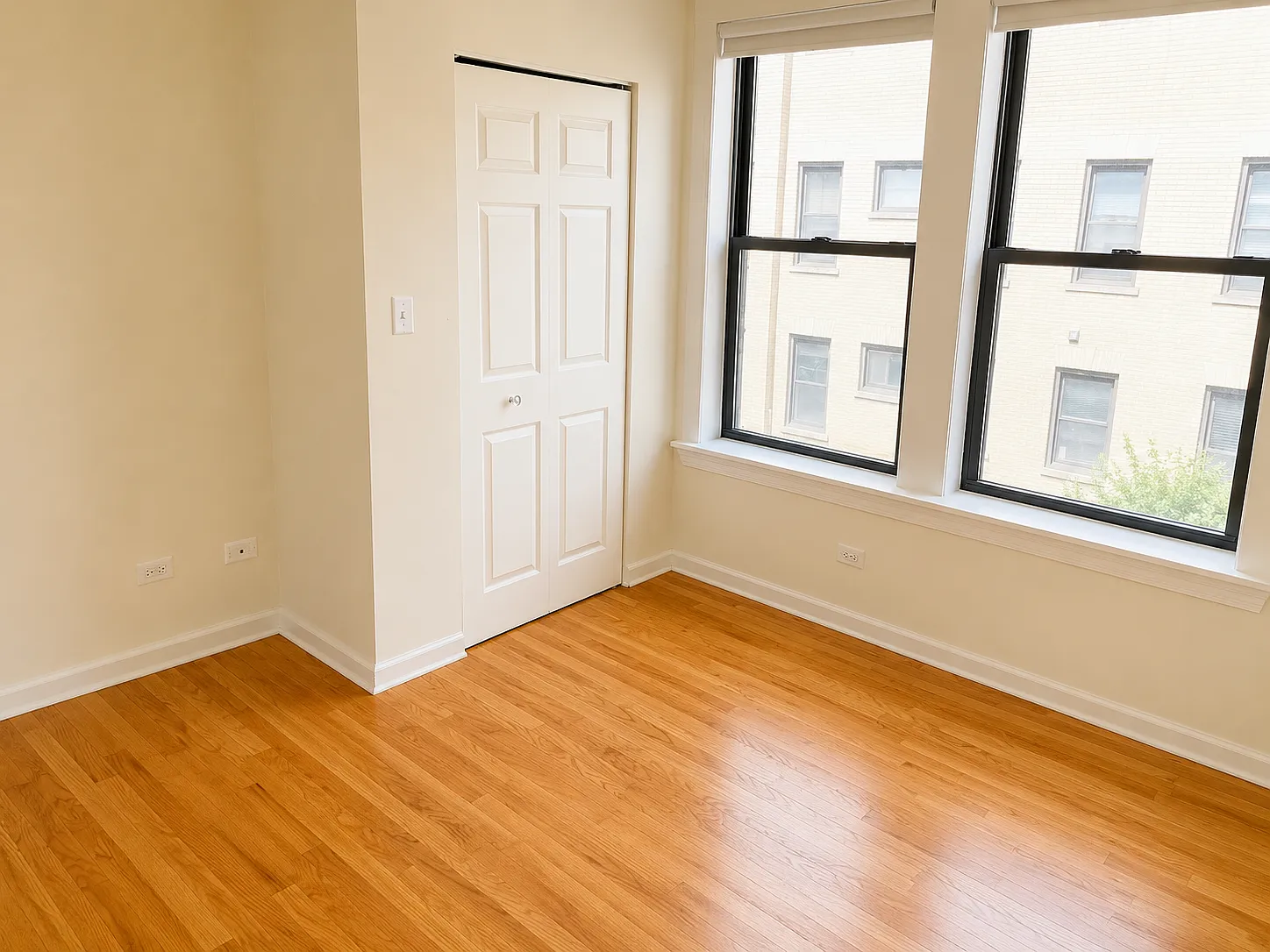 2 bed, 1300 sqft, $2,400 — Photo 3