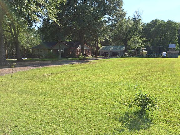 3rd image of 124 Clifton Brown Ln