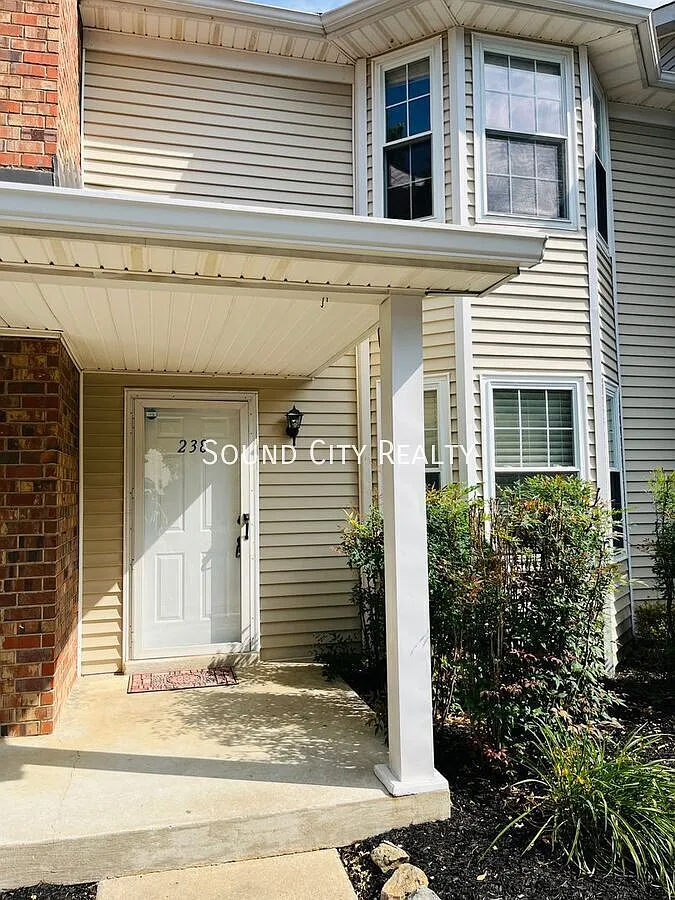 Photo 2 of 28 - 238 Timberway Dr - Nashville, TN Building Photo - 238 Timberway Dr