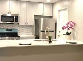 8709 Pineridge Dr, Austin, TX 78729