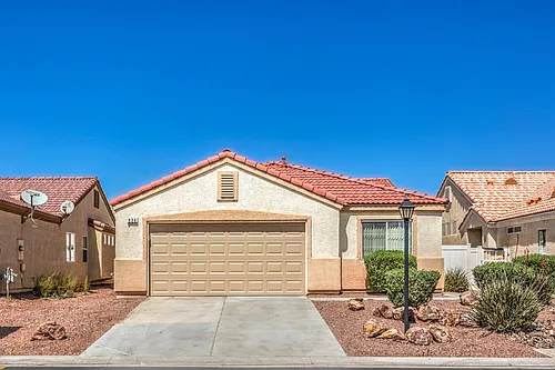 526 Regal Robin Way Photo 1