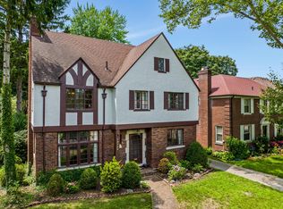 19725 Chesterfield Rd, Detroit, MI 48221