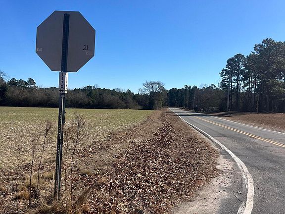 3rd image of 4220 Blacks Chapel Road