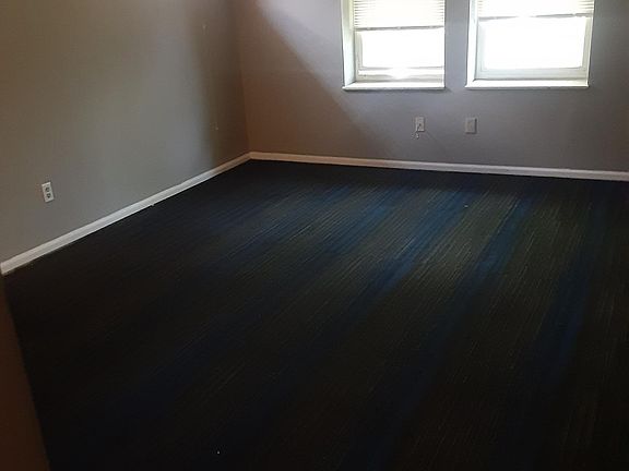 3rd image of 4225 Shreve Ave