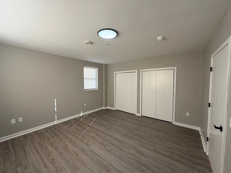 Austin Manor Apartments — Photo 42