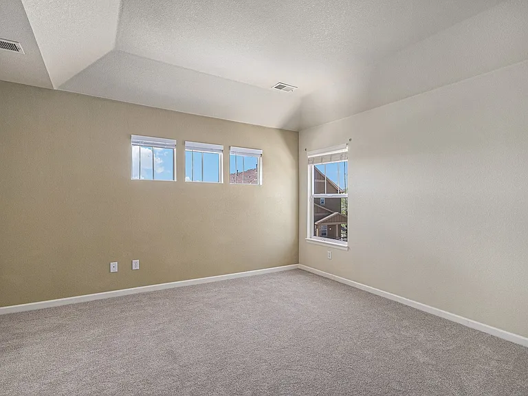 3946 Pecos Trl — Photo 12