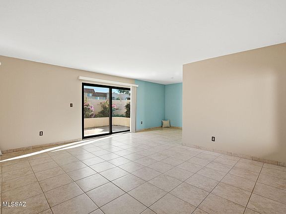 4th image of 5731 N Camino Esplendora
