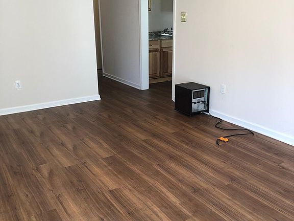 5th image of 2415 Abernathy Ave