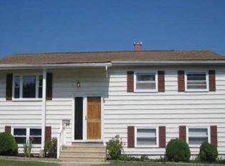 6110 Burnt Oak Rd, Catonsville, MD 21228