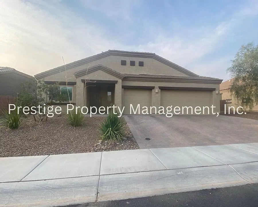 5540 W Jade Rock Pl