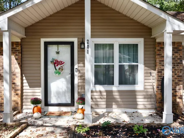 201 Amy Dr, Huntsville, AL 35811