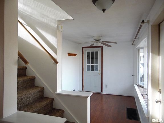 4th image of 1214 E Paris Ave