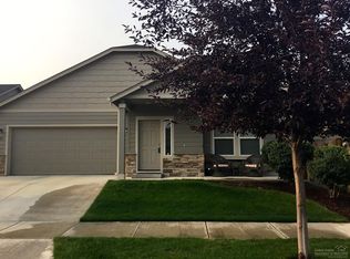 2823 NE Spring Water Pl, Bend, OR 97701